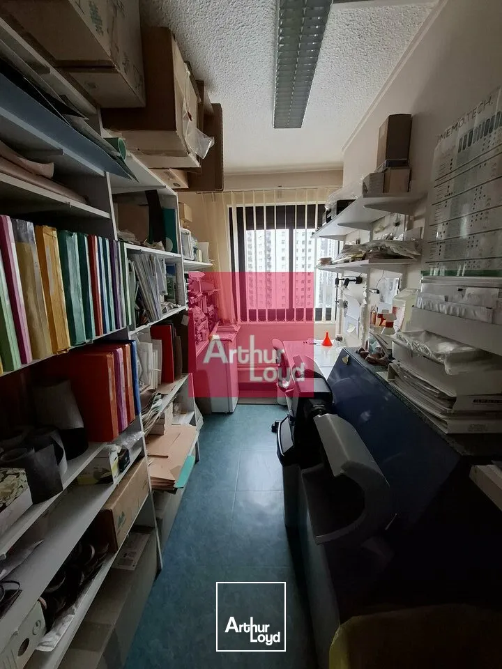 CHAMALIERES LOCAL PROFESSIONNEL 44 M² A VENDRE