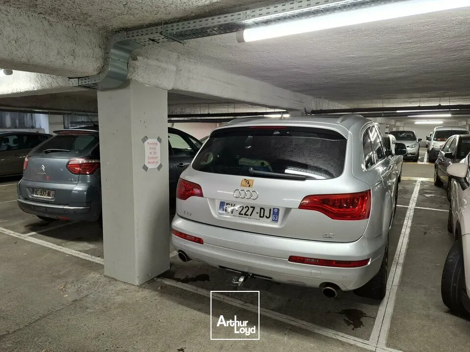 CHAMALIERES LOCAL PROFESSIONNEL 44 M² A VENDRE