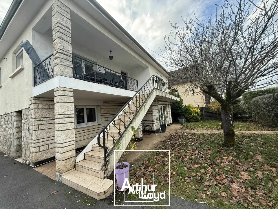 Immeuble / Maison à usage professionnel  170 m²  Terrasson-Lavilledieu