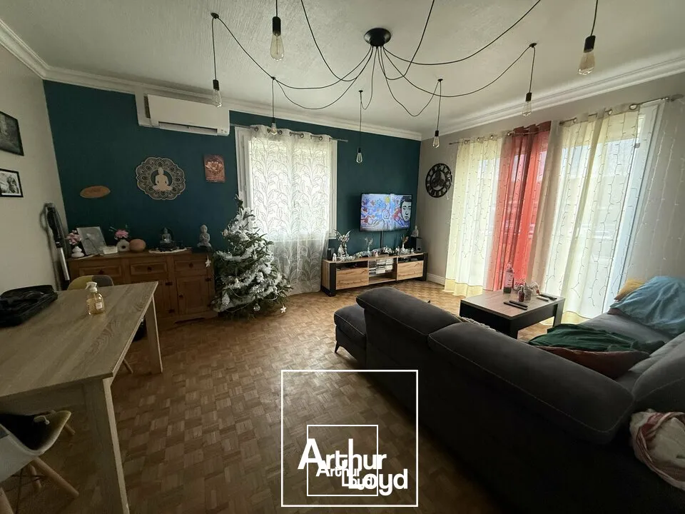 Immeuble / Maison à usage professionnel  170 m²  Terrasson-Lavilledieu