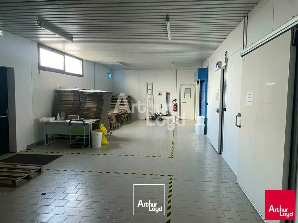 CONTRES - VENTE LOCAL D'ACTIVITE DE 1&nbsp;000 M² - ZONE INDUSTRIELLE