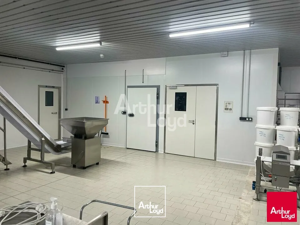 CONTRES - VENTE LOCAL D'ACTIVITE DE 1&nbsp;000 M² - ZONE INDUSTRIELLE