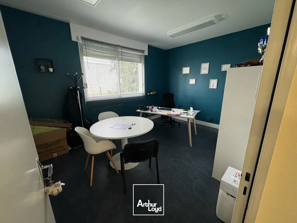 TOURS SUD SAINT-AVERTIN - A LOUER LOCAL MIXTE DE 730 M² AVEC TERRAIN 2&nbsp;500 M²