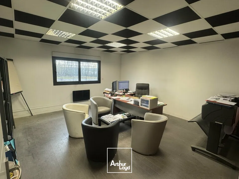 TOURS SUD JOUE-LES-TOURS - A VENDRE BATIMENT DE 1&nbsp;125 M² - IDEAL OCCUPANT INVESTISSEUR