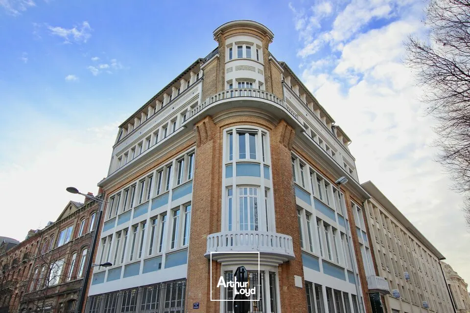 LE HAVRE - PLACE LÉON MEYER - BUREAUX - ERP 5 TYPE R