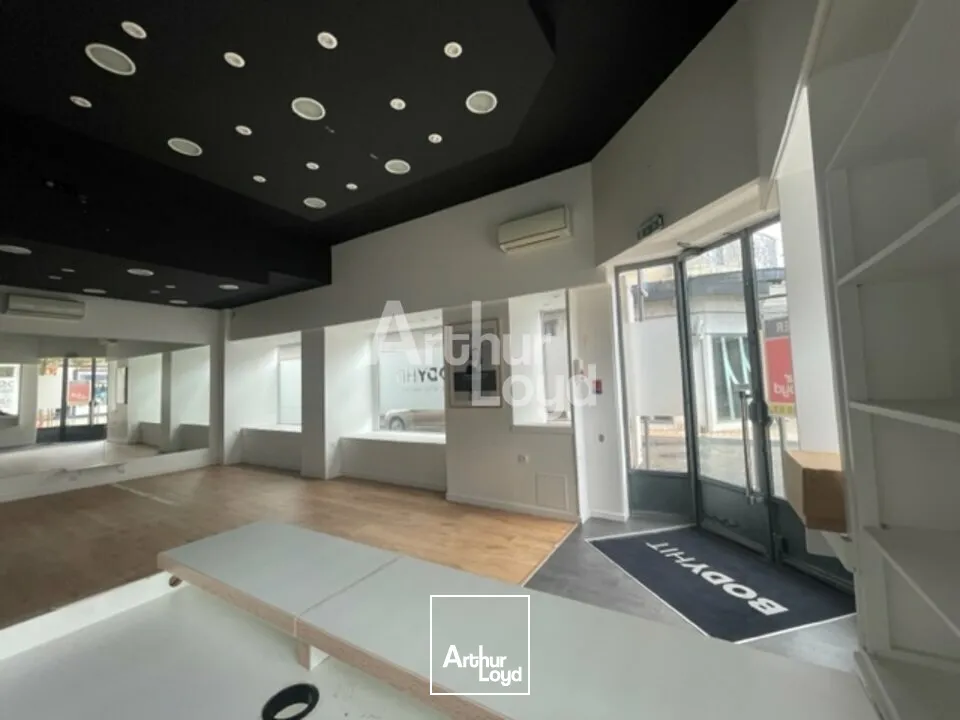 Local commercial à Vichy 