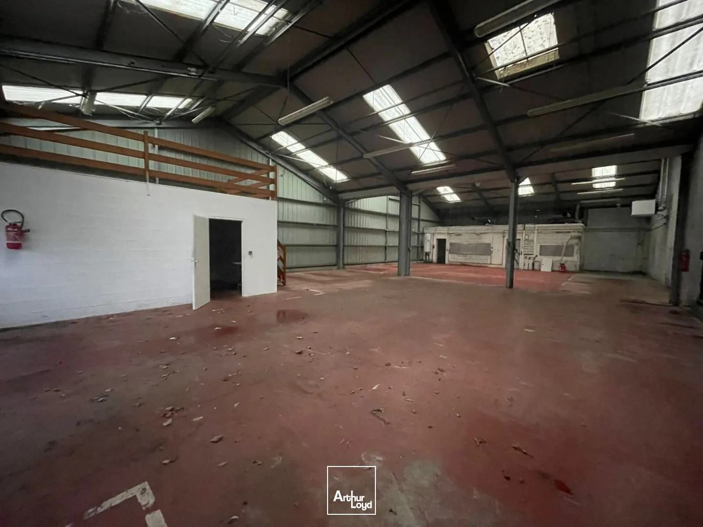 LOCATION - BUREAUX ET LOCAUX D'ACTIVITE - PONTIVY