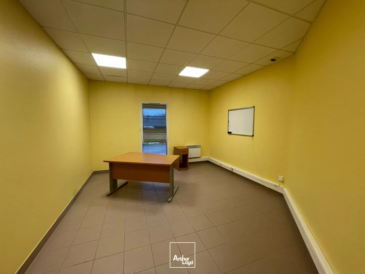 Bureaux - Location - PONTIVY - 56300 - 64.5-1059 - 7607792