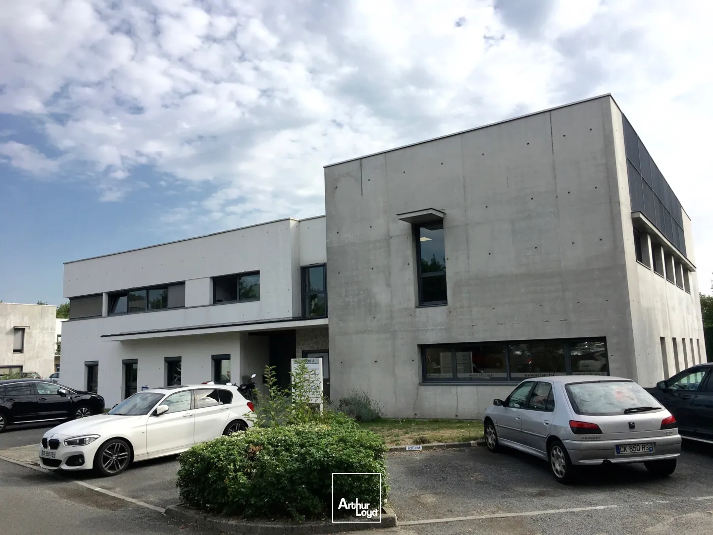 PLATEAU DE BUREAUX À LOUER OU À VENDRE- ZONE DU MOULIN NEUF