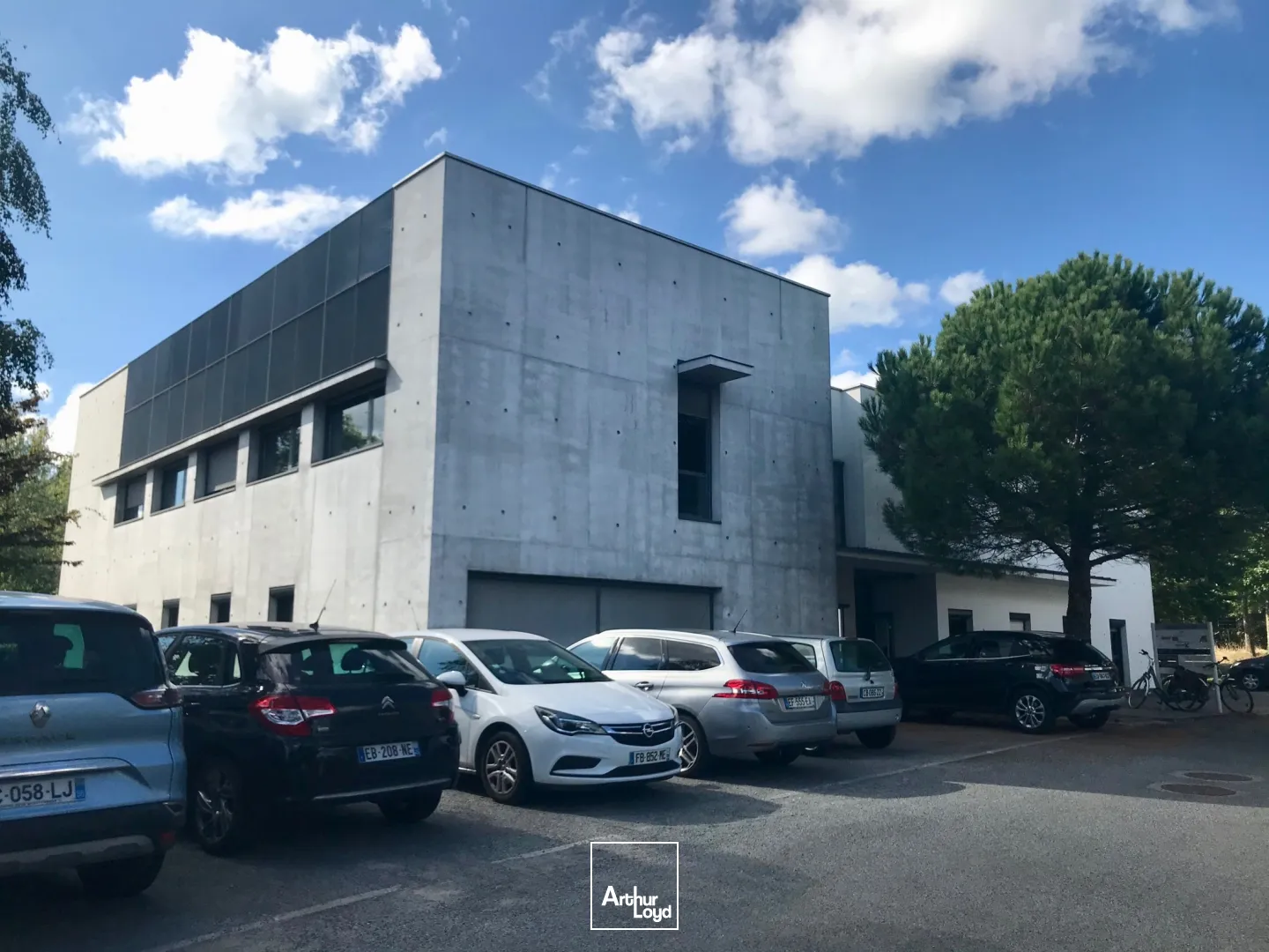 PLATEAU DE BUREAUX À LOUER OU À VENDRE- ZONE DU MOULIN NEUF