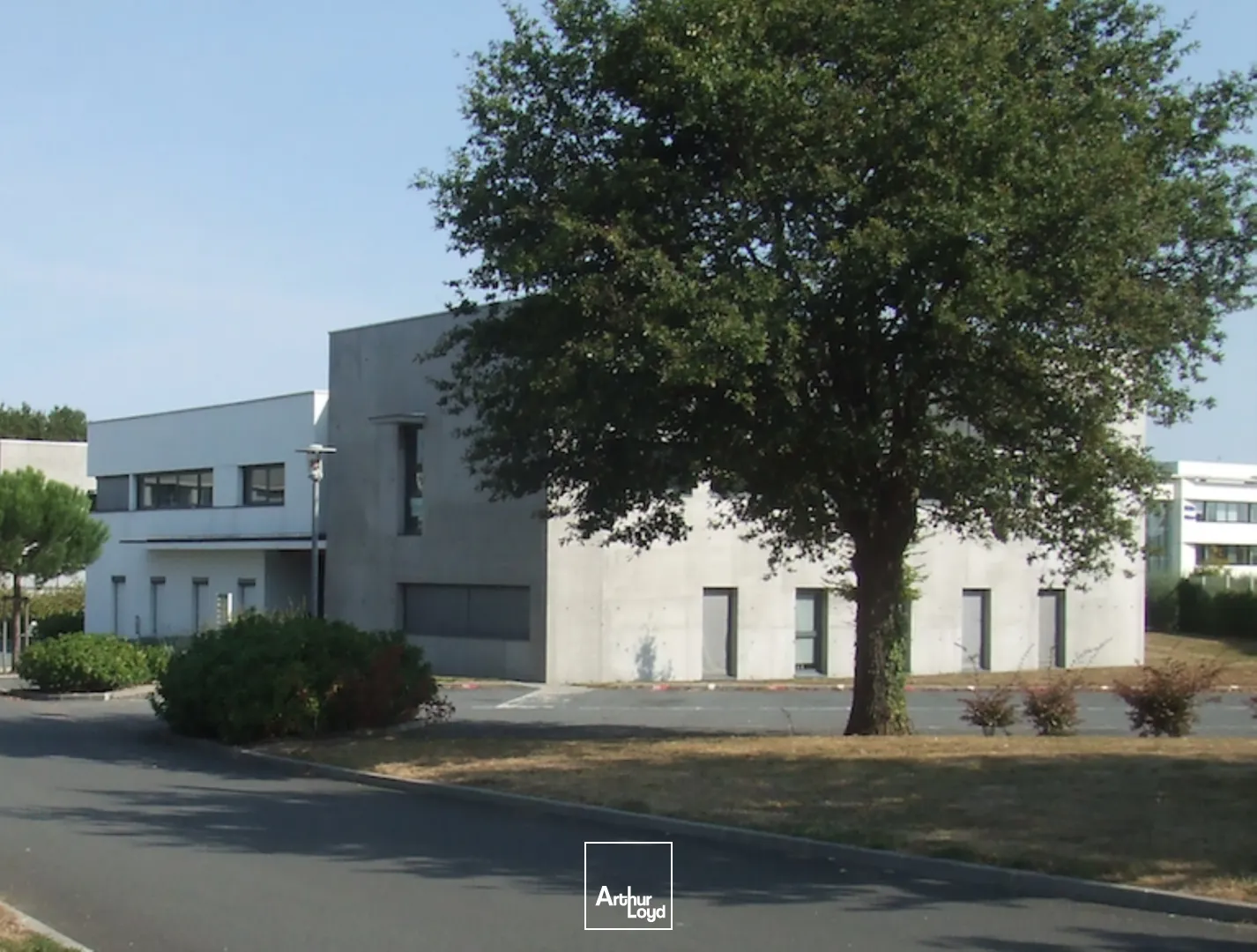 PLATEAU DE BUREAUX À LOUER OU À VENDRE- ZONE DU MOULIN NEUF