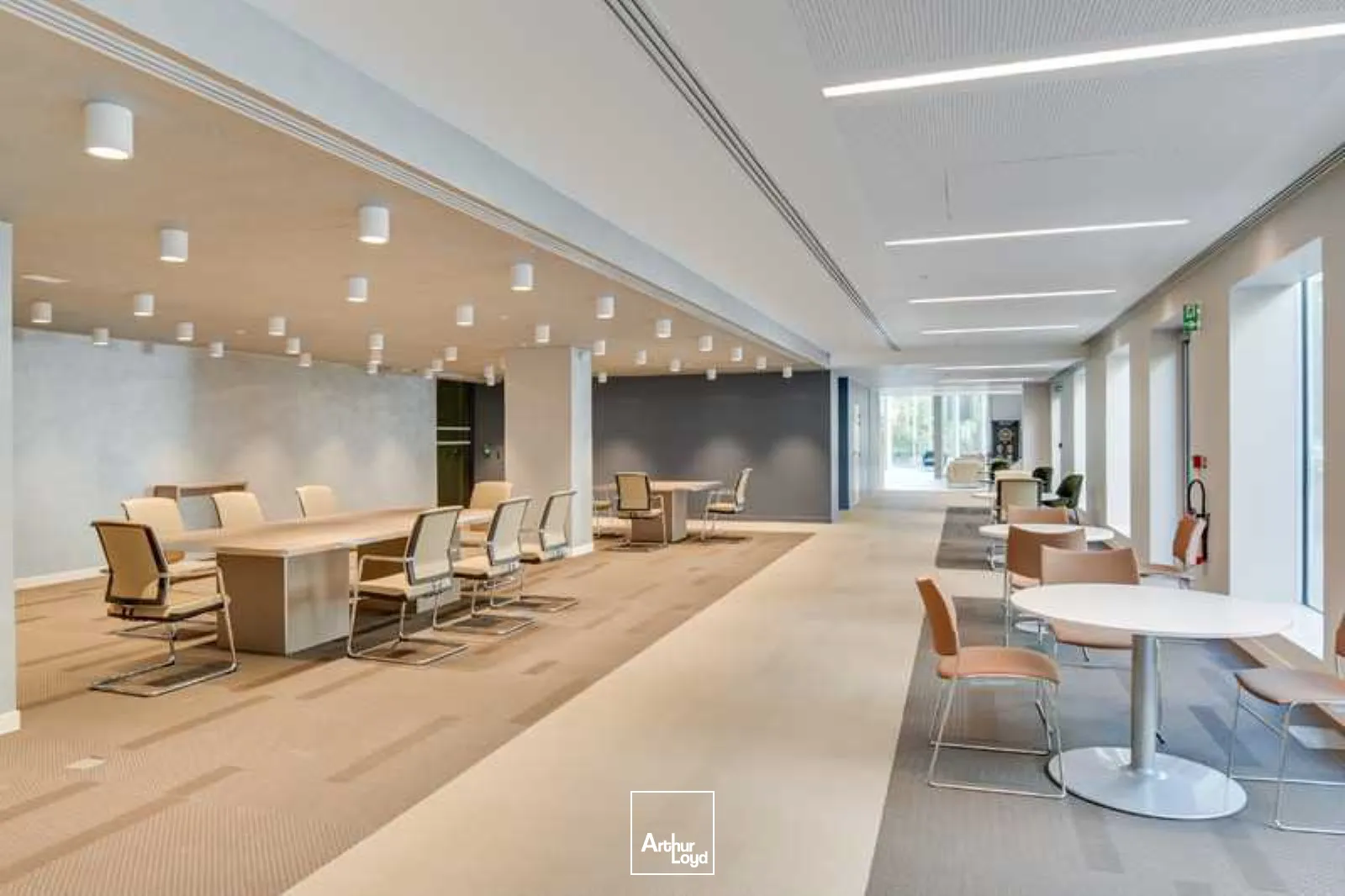 Bureaux - Location - LEVALLOIS PERRET - 92300 - 832-6373 - 7608096