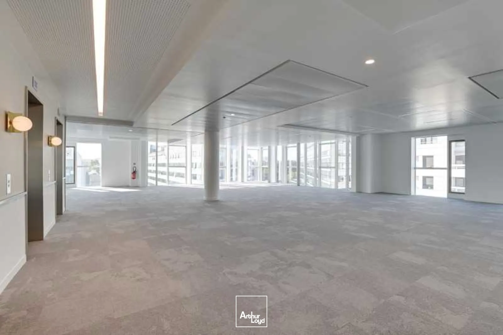 Bureaux - Location - LEVALLOIS PERRET - 92300 - 832-6373 - 7608099