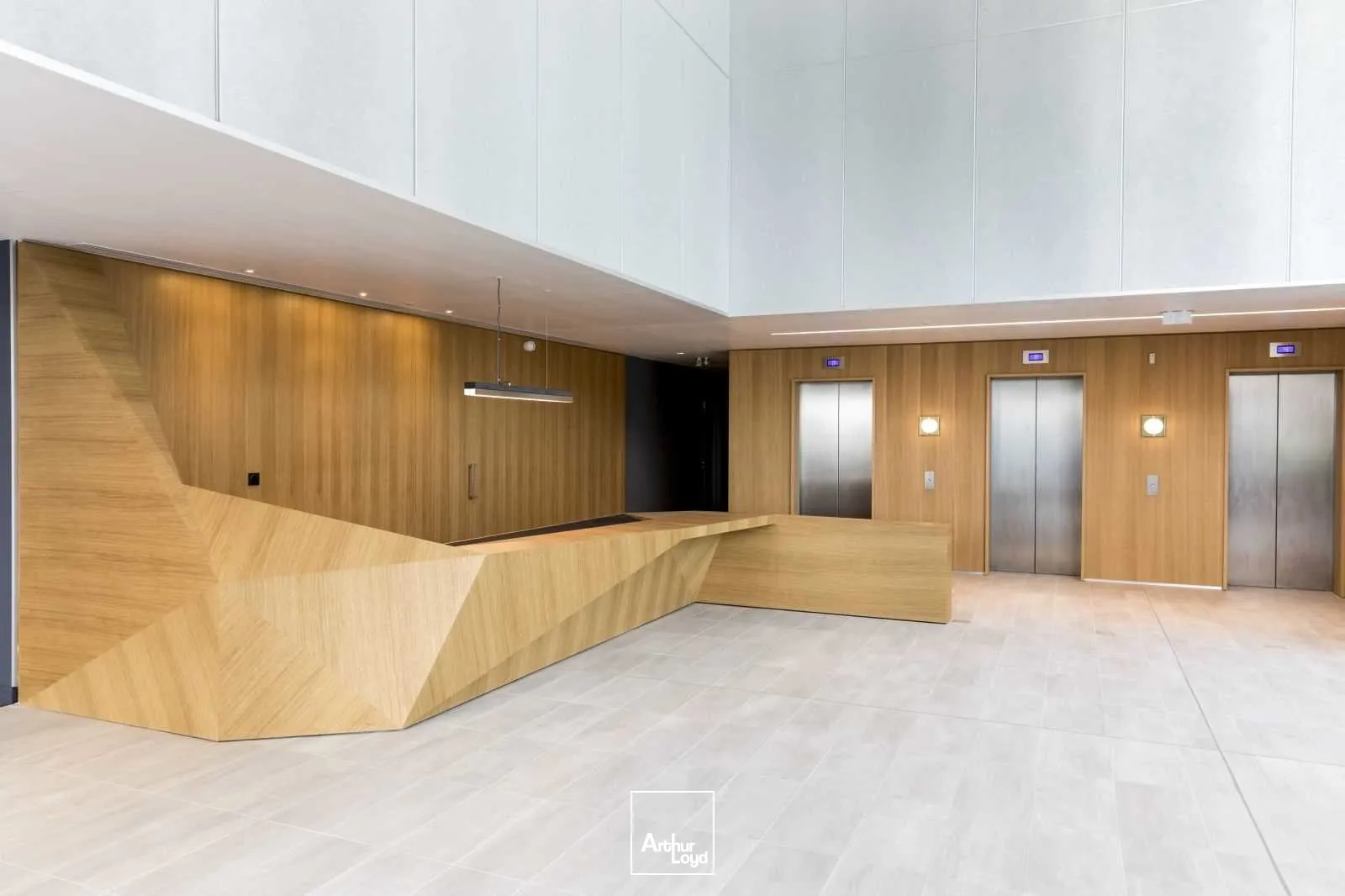 Bureaux - Location - LEVALLOIS PERRET - 92300 - 832-6373 - 7608088