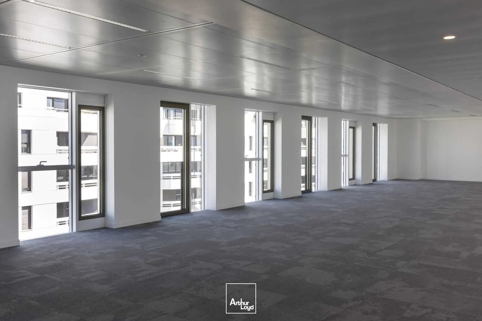 Bureaux - Location - LEVALLOIS PERRET - 92300 - 832-6373 - 7608091