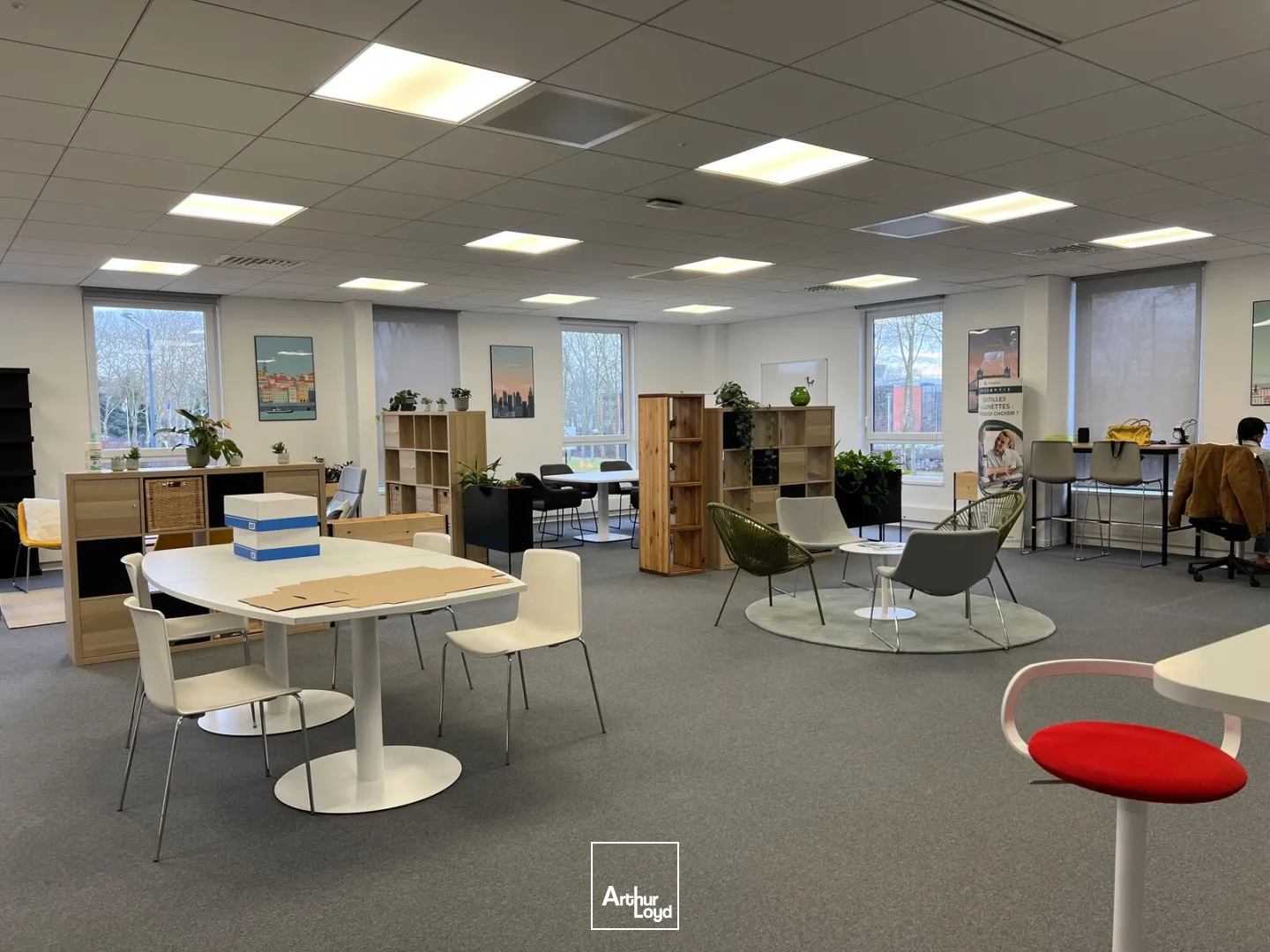 Locaux d'activité à louer à TREMBLAY EN FRANCE 93290