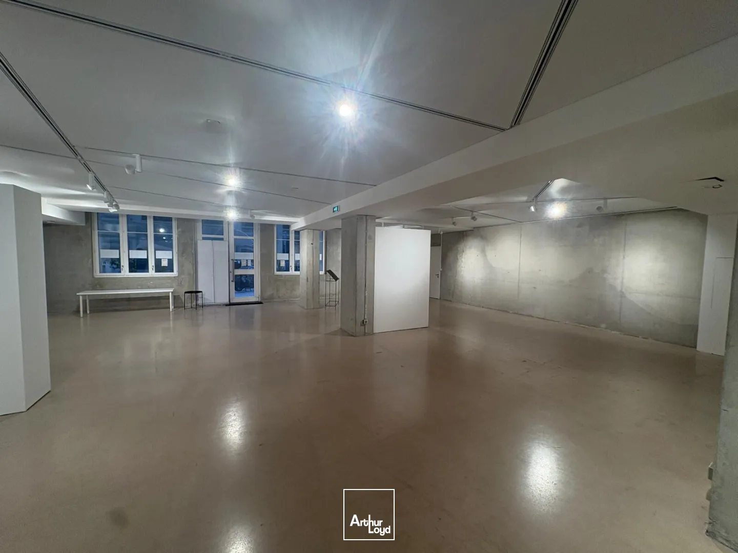 Bureaux - Vente - MARSEILLE - 13002 - 213.08-213.08 - 7608170