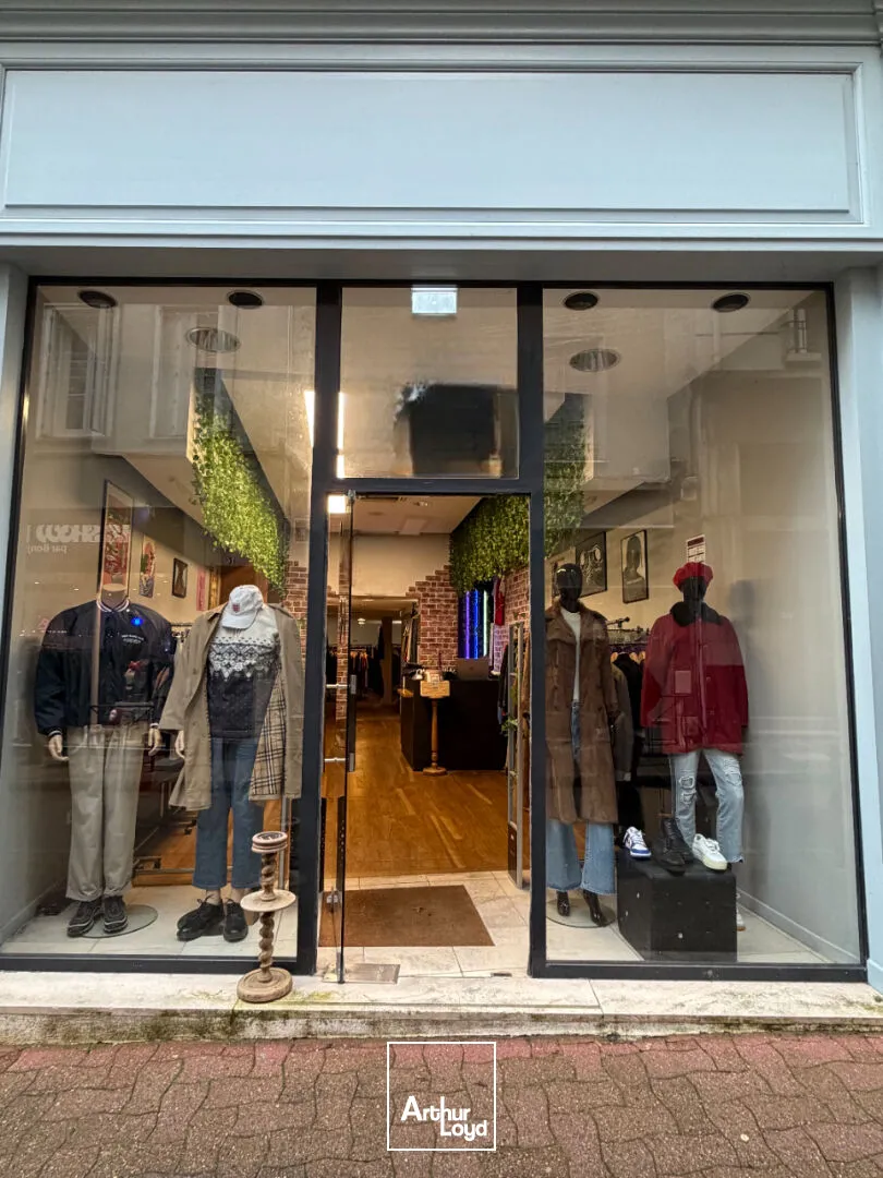 Local commercial très bon état - Enviorn 120m² - Hyper centre-ville de Limoges