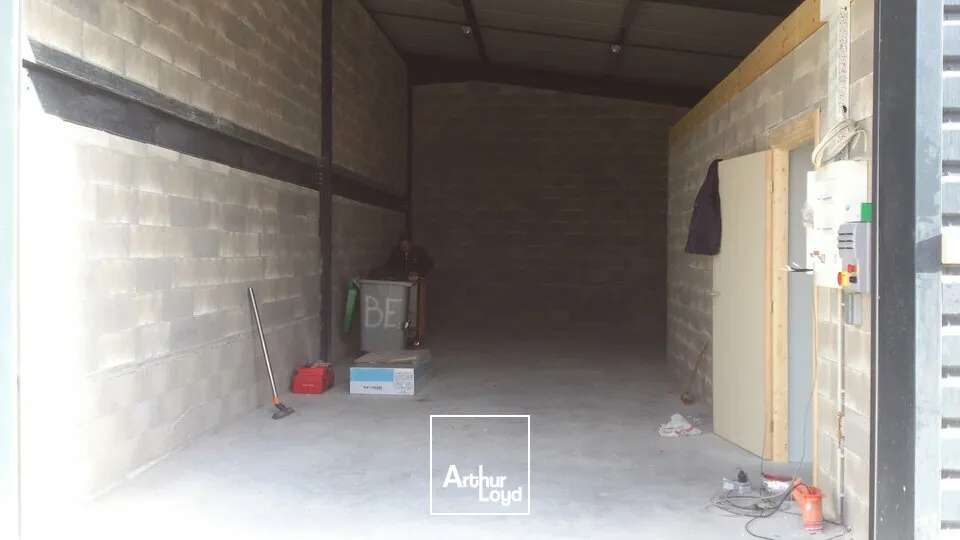 Locaux d'activité & Entrepôts - Location - RUFFEY LES ECHIREY - 21490 - 100-100 - 7608485