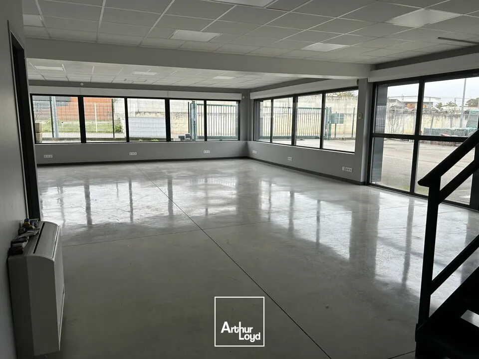 Locaux d'activité & Entrepôts - Location - RUFFEY LES ECHIREY - 21490 - 320-320 - 7608478