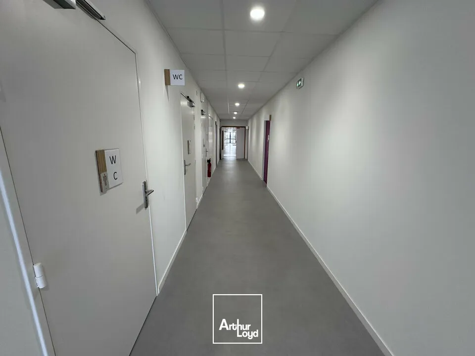 Bureaux - Location - FAGNIERES - 51510 - 25.75-477.85 - 7608522