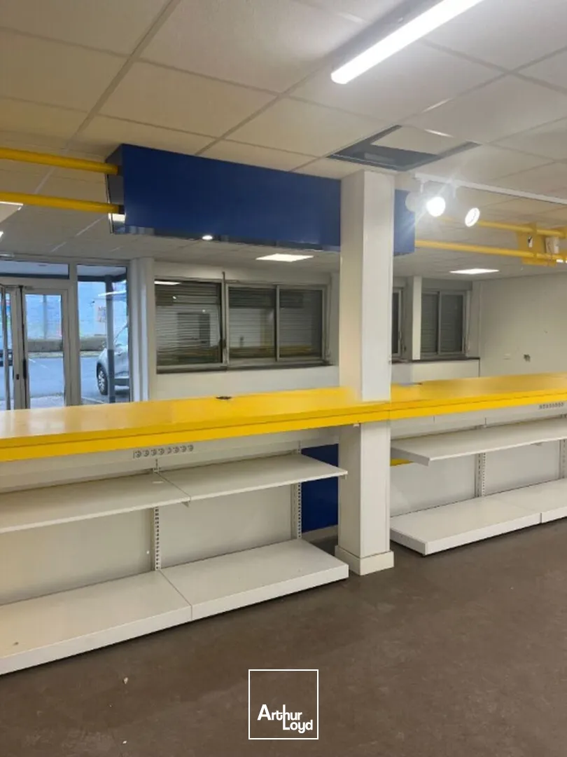 Locaux commerciaux - Location - LE COTEAU - 42120 - 500-500 - 7608802