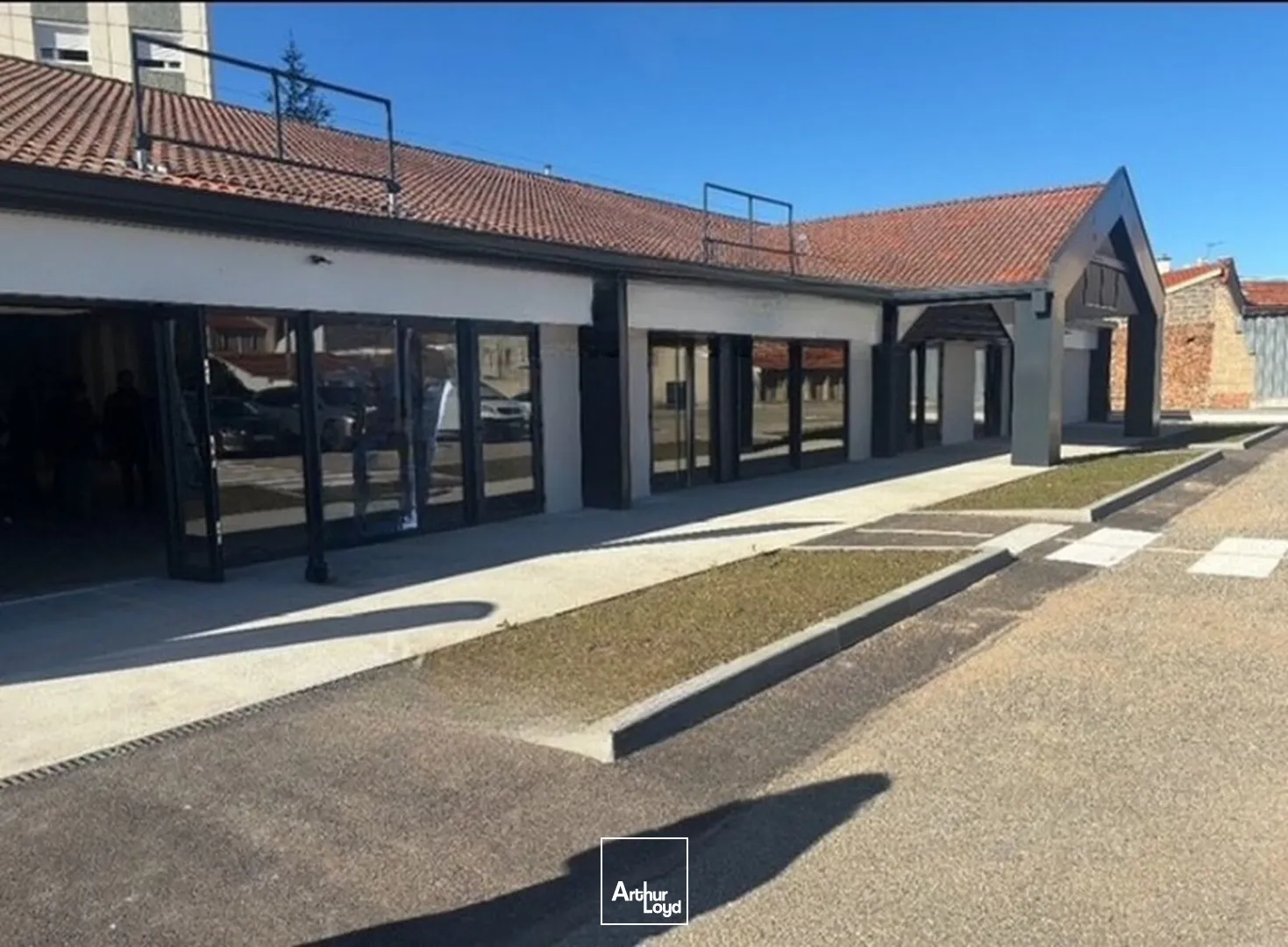 Locaux commerciaux - Vente - LE COTEAU - 42120 - 121-605 - 7608821