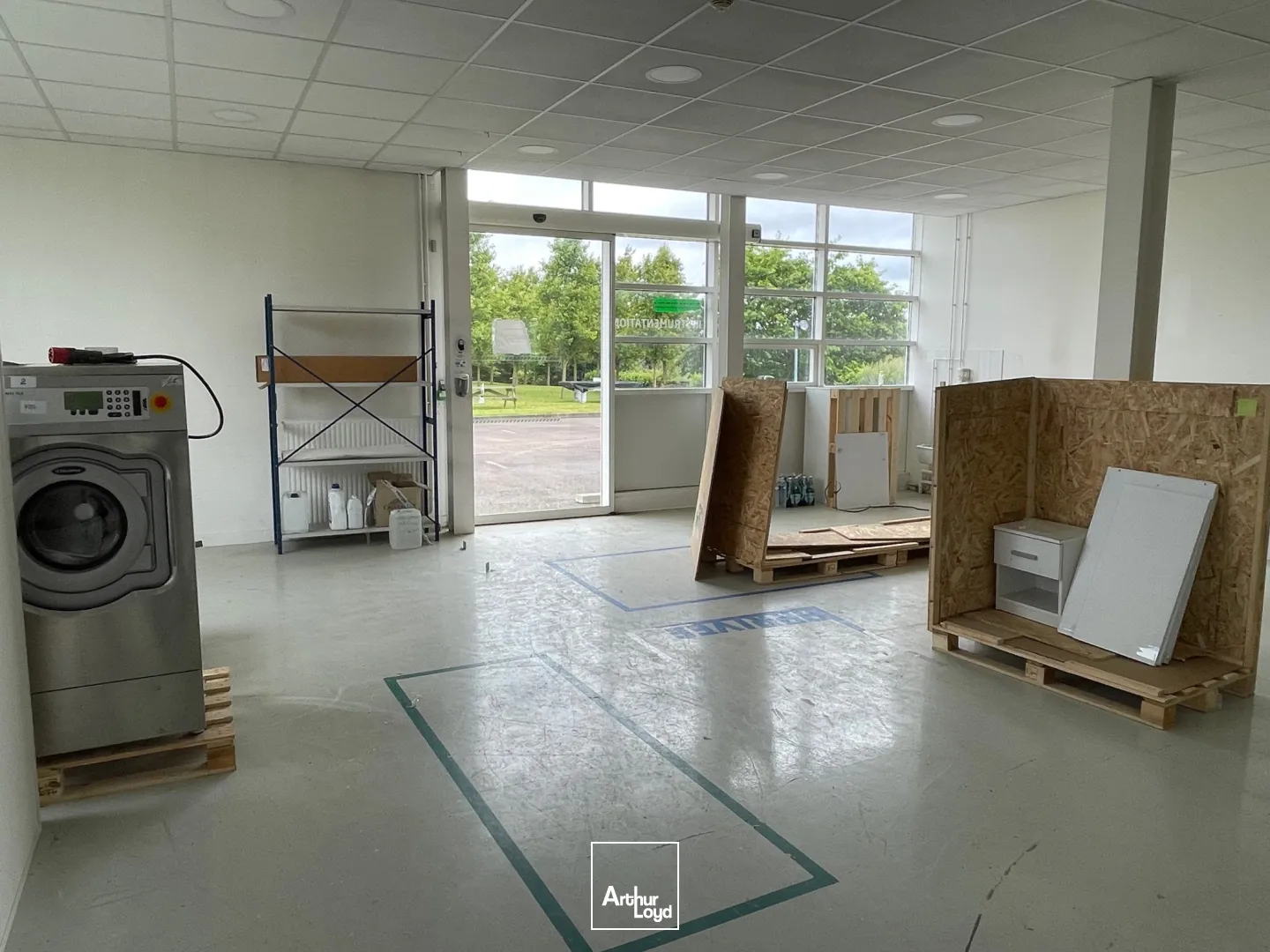 Bureaux - Location - HEUDEBOUVILLE - 27400 - 415-915 - 7608831