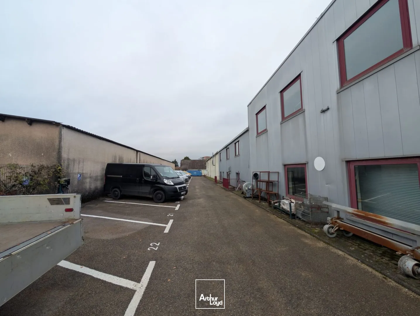 Locaux d'activité & Entrepôts - Location - BUCHELAY - 78200 - 335-670 - 7608956