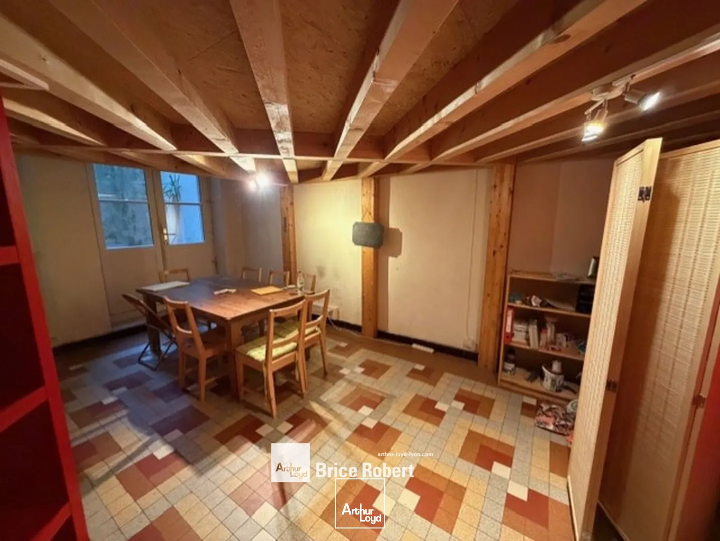 Locaux commerciaux - Location - LYON - 69002 - 100-100 - 7609148