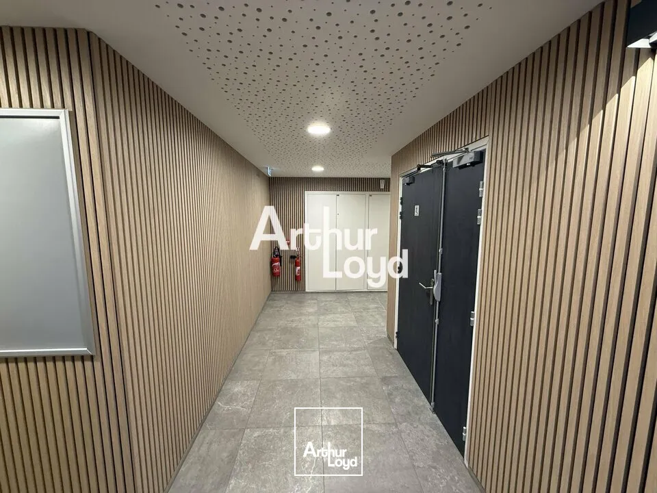 Bureaux - Location - FRÉJUS - 83600 - 152-152 - 7609375