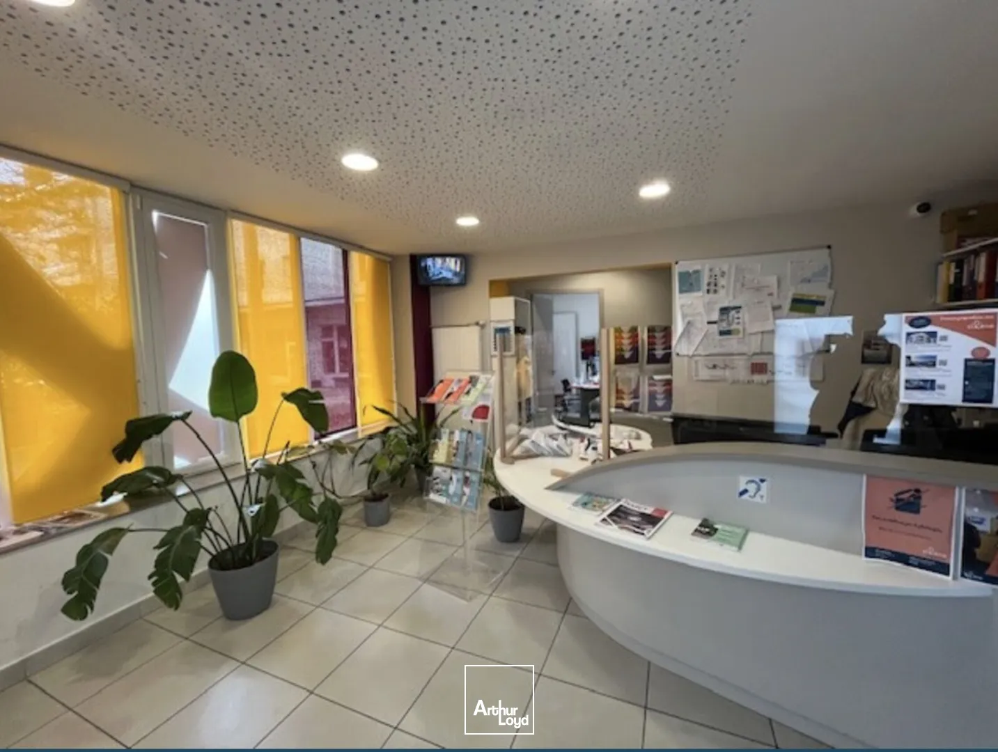 Locaux commerciaux - Location - SAINT NAZAIRE - 44600 - 90-90 - 7609651
