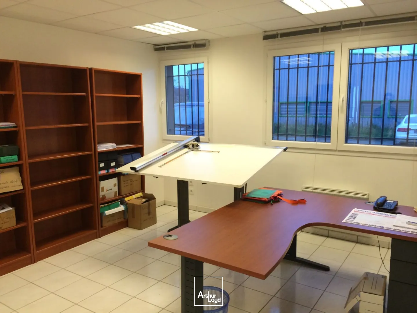 Locaux d'activité & Entrepôts - Location - ALIZAY - 27460 - 300-300 - 7609704