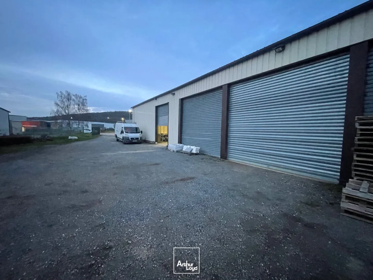 Locaux d'activité & Entrepôts - Location - ALIZAY - 27460 - 300-300 - 7609699