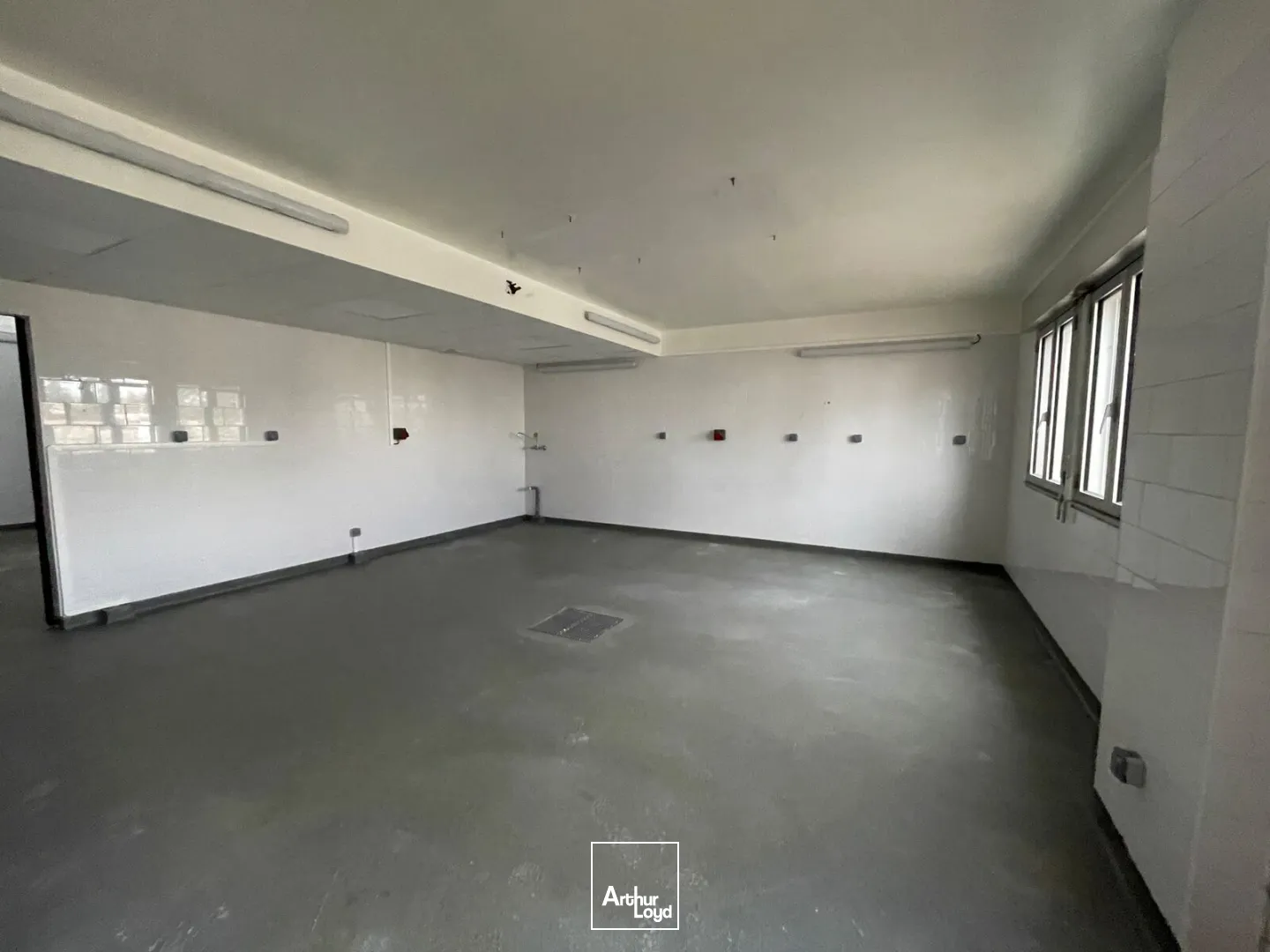 Locaux commerciaux - Location - EVREUX - 27000 - 657-657 - 7609720