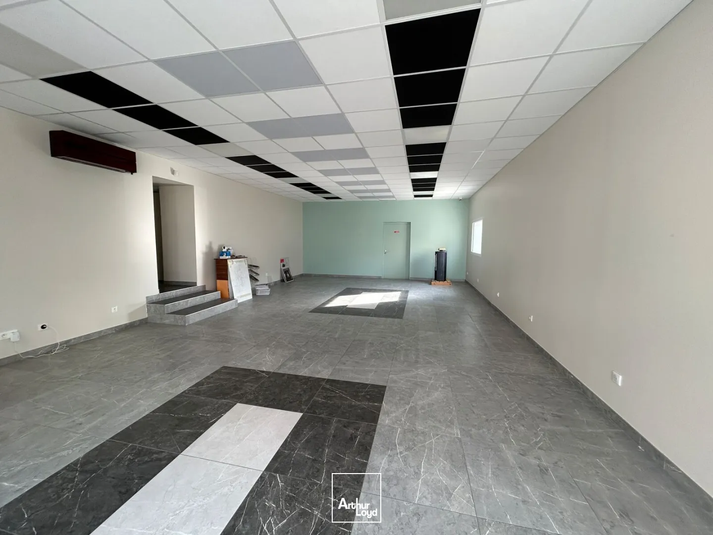 Locaux d'activité & Entrepôts - Vente - PERPIGNAN - 66000 - 451-451 - 7609855