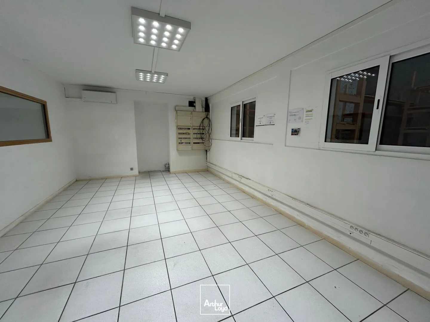 Locaux d'activité & Entrepôts - Vente - PERPIGNAN - 66000 - 451-451 - 7609861