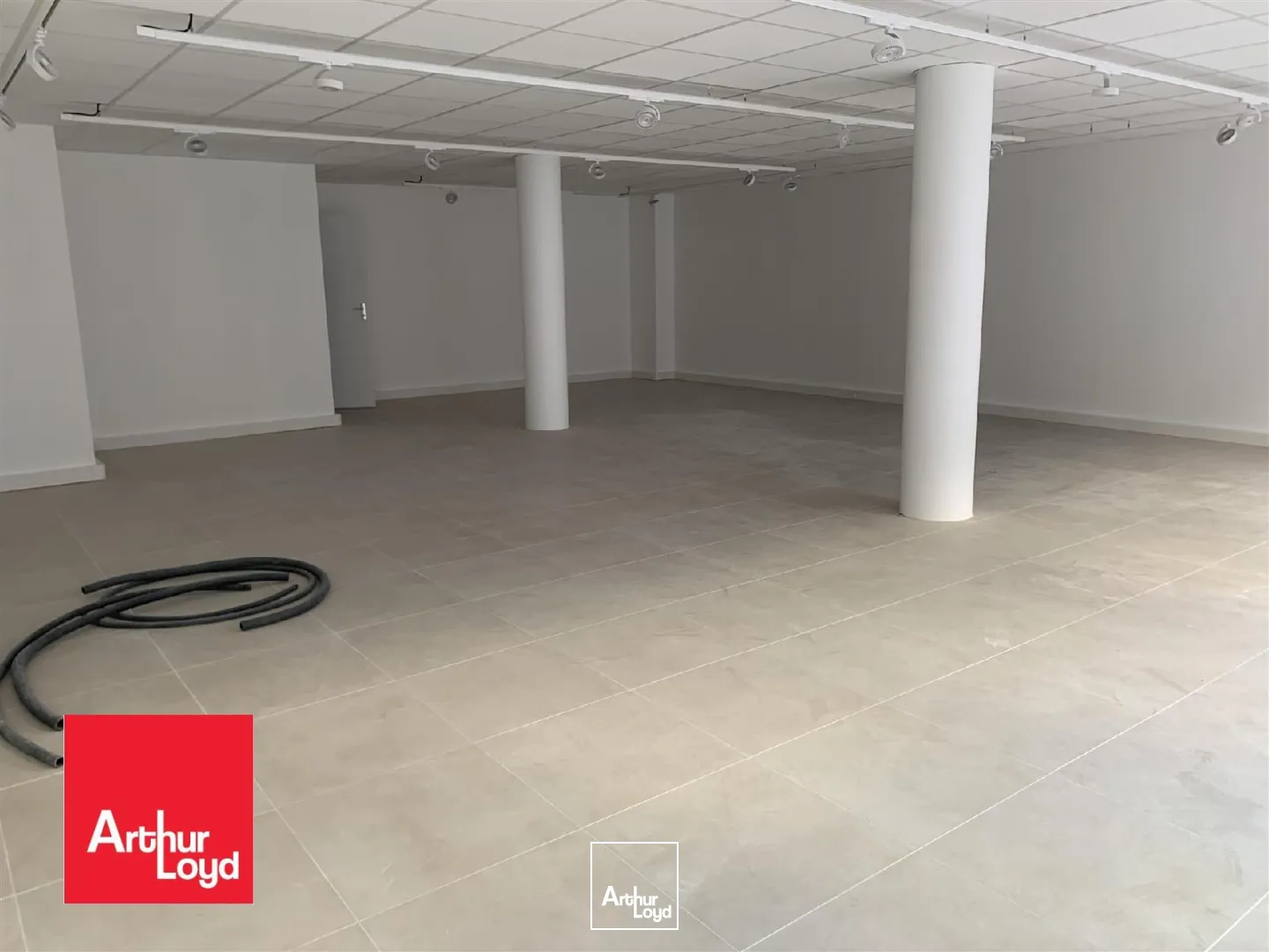 Locaux commerciaux - Location - CHARTRES - 28000 - 95-95 - 7610124