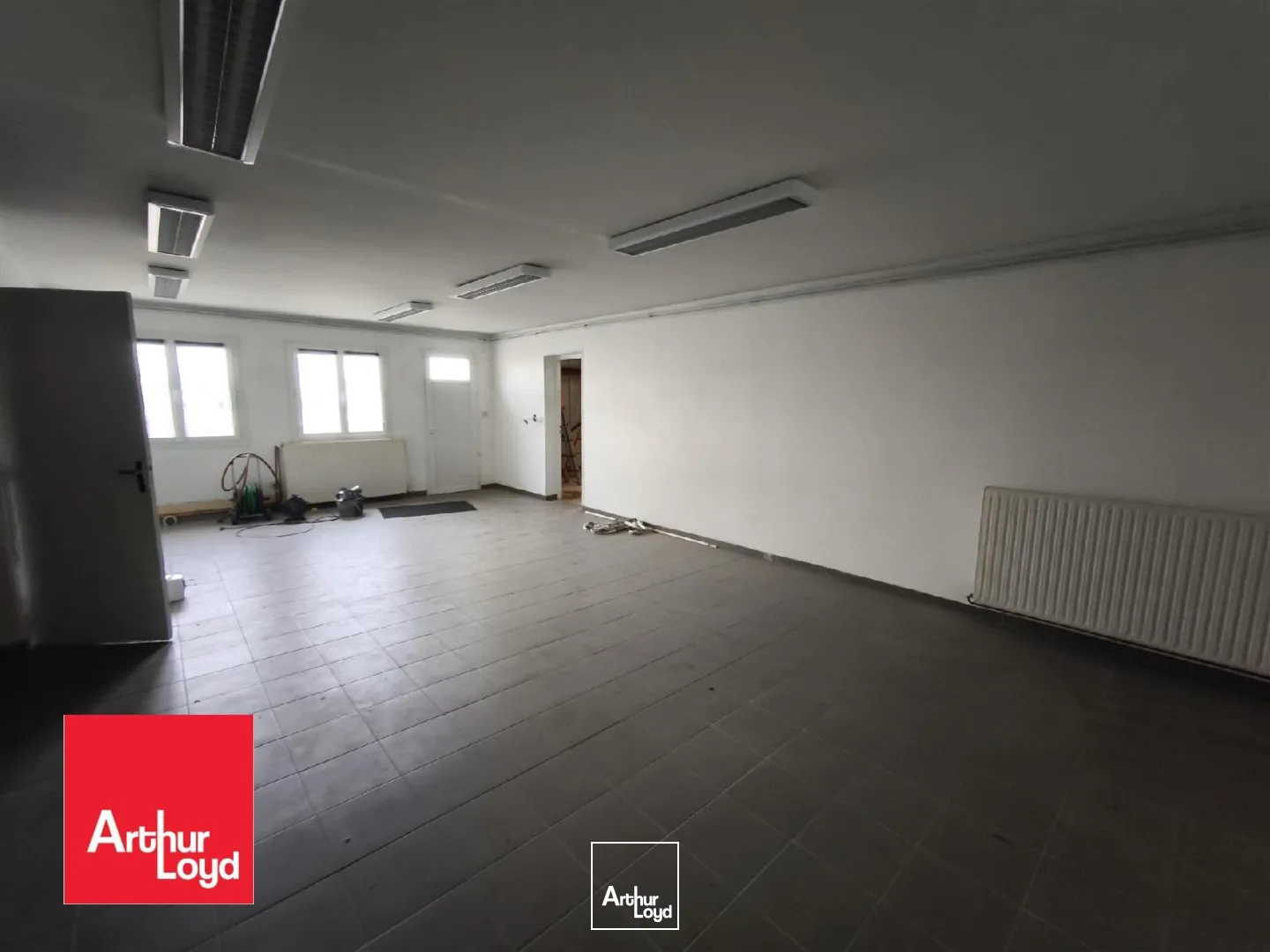 Locaux d'activité & Entrepôts - Location - Nogent LE PHAYE - 28630 - 460-460 - 7610133