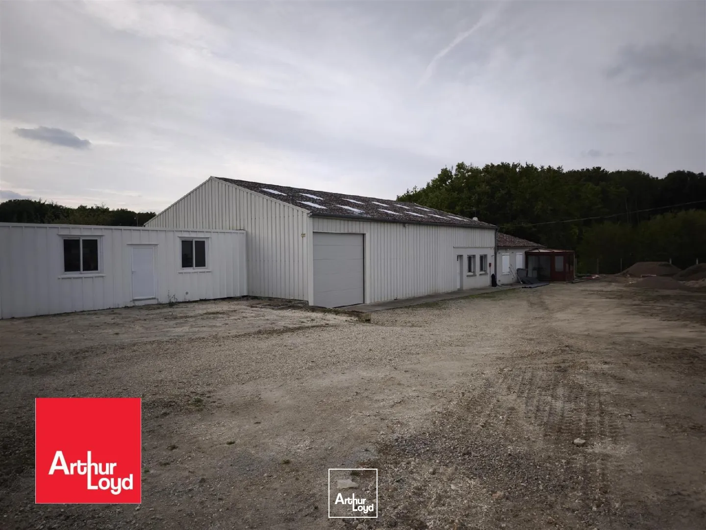 Locaux d'activité & Entrepôts - Location - Nogent LE PHAYE - 28630 - 460-460 - 7610134