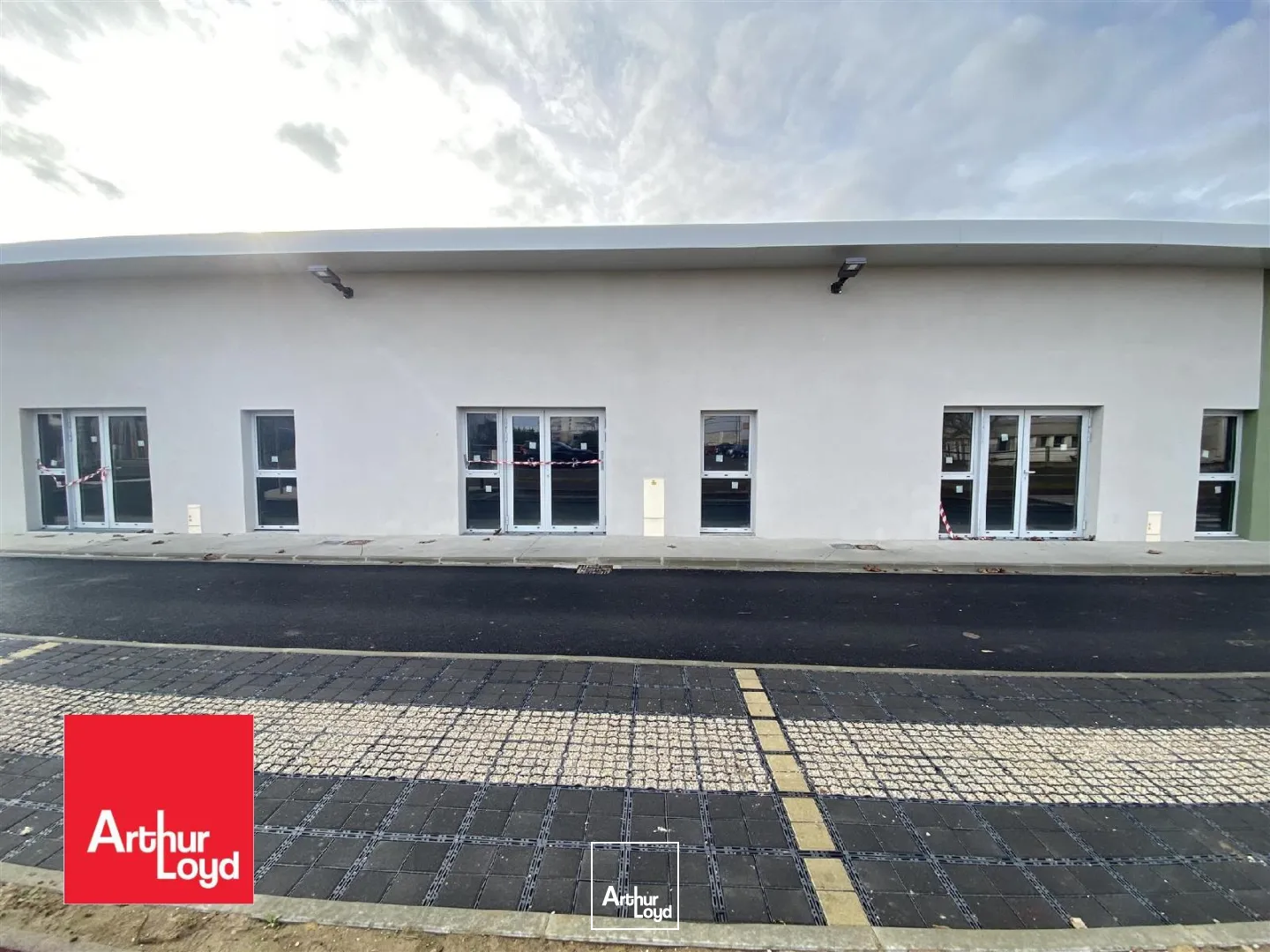 Locaux commerciaux - Vente - LUISANT - 28600 - 284-284 - 7610160