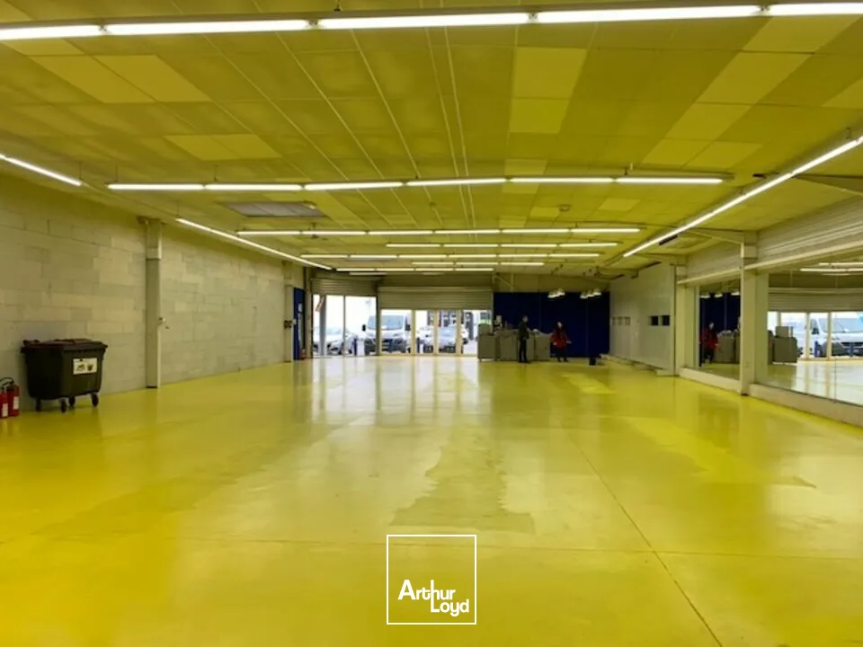 Locaux commerciaux - Location - ORANGE - 84100 - 602-602 - 7610178