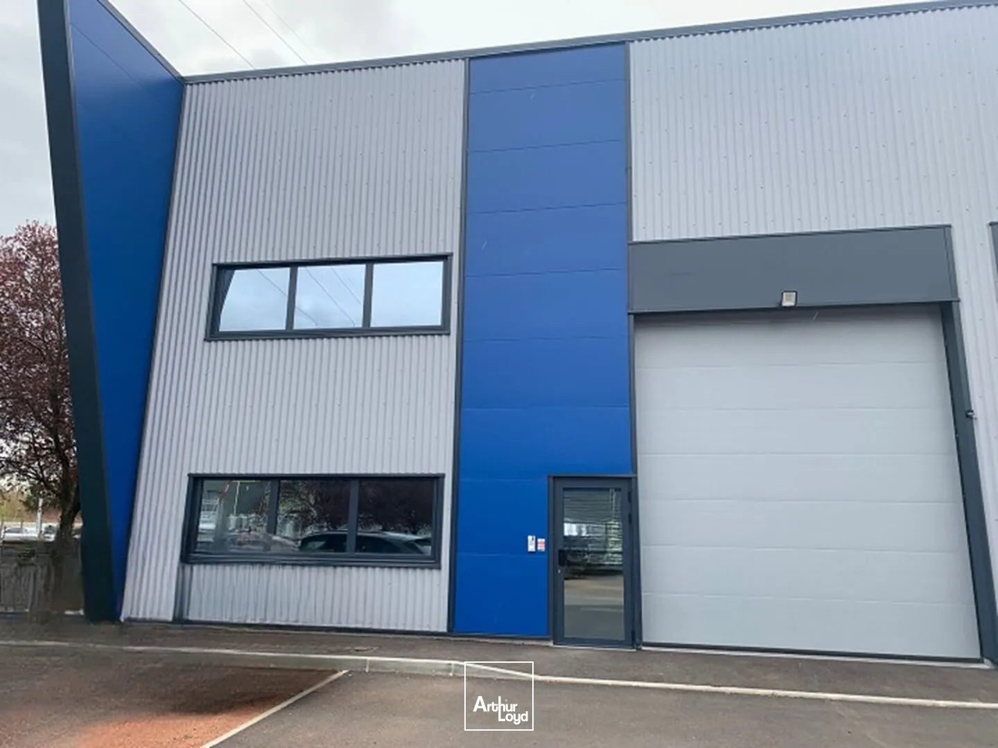 Locaux d'activité & Entrepôts - Vente - LE COTEAU - 42120 - 360-360 - 7610485