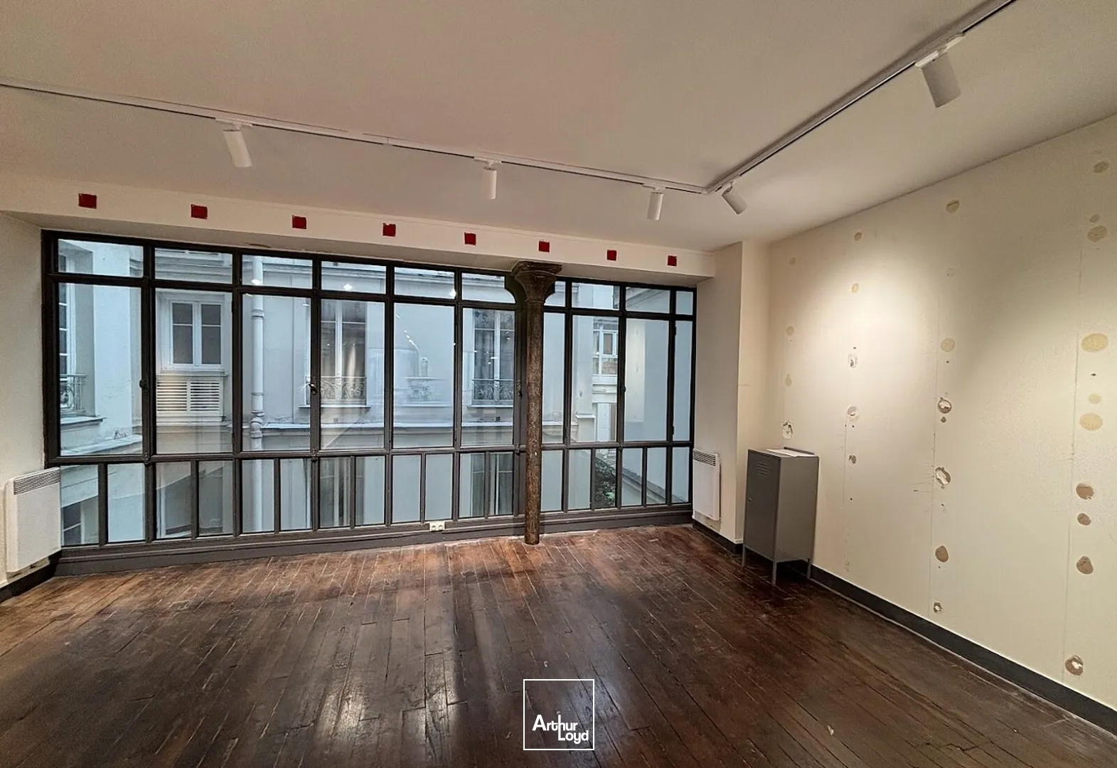 Bureaux - Location - PARIS - 75001 - 99-99 - 7610742