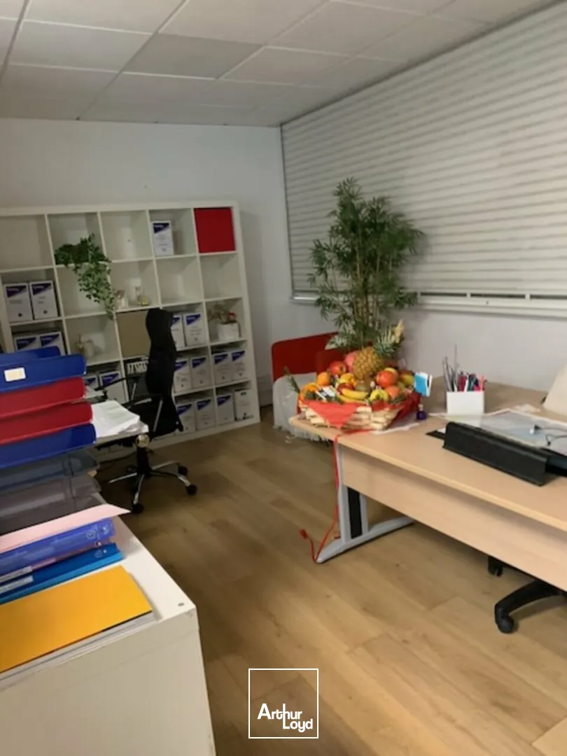 Bureaux - Location - ENTRAIGUES SUR LA SORGUE - 84320 - 280-451 - 7610942