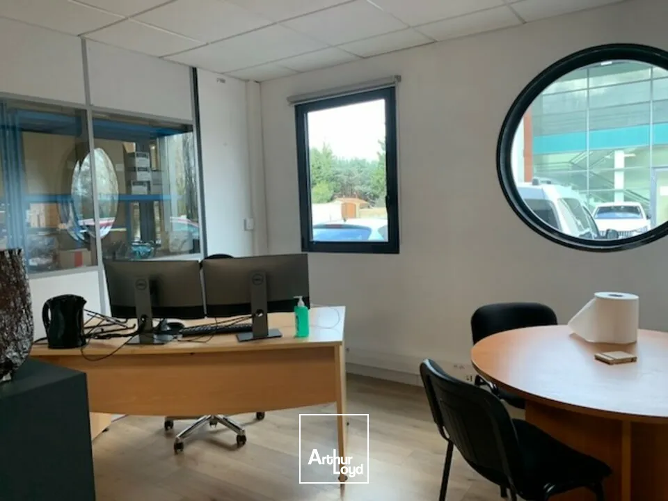 Bureaux - Location - ENTRAIGUES SUR LA SORGUE - 84320 - 280-451 - 7610944