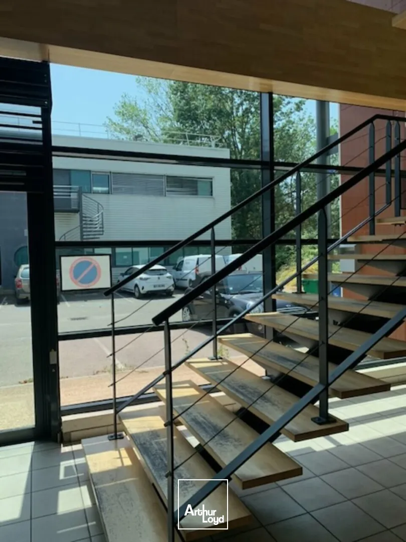 Bureaux - Location - ENTRAIGUES SUR LA SORGUE - 84320 - 464-464 - 7610954