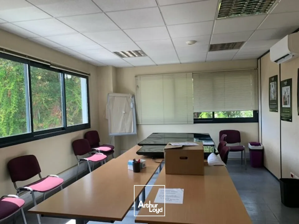 Bureaux - Location - ENTRAIGUES SUR LA SORGUE - 84320 - 464-464 - 7610955