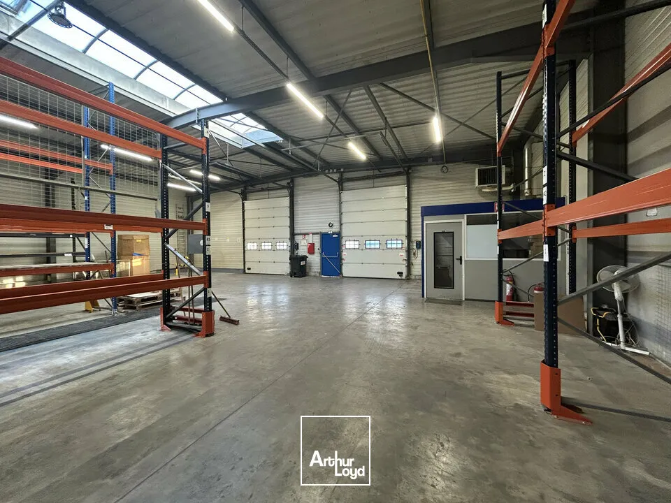 Locaux d'activité & Entrepôts - Vente - SAINT-AVOLD - 57500 - 850-850 - 7610975