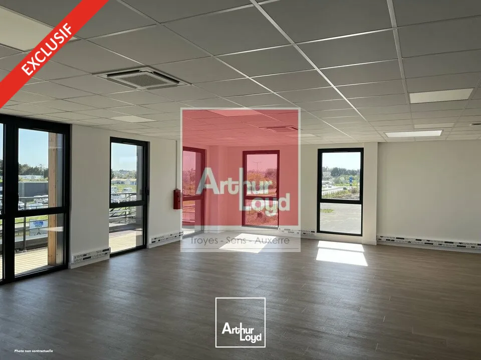 Locaux d'activité & Entrepôts - Location - LAVAU - 10150 - 372.3-372.3 - 7611085